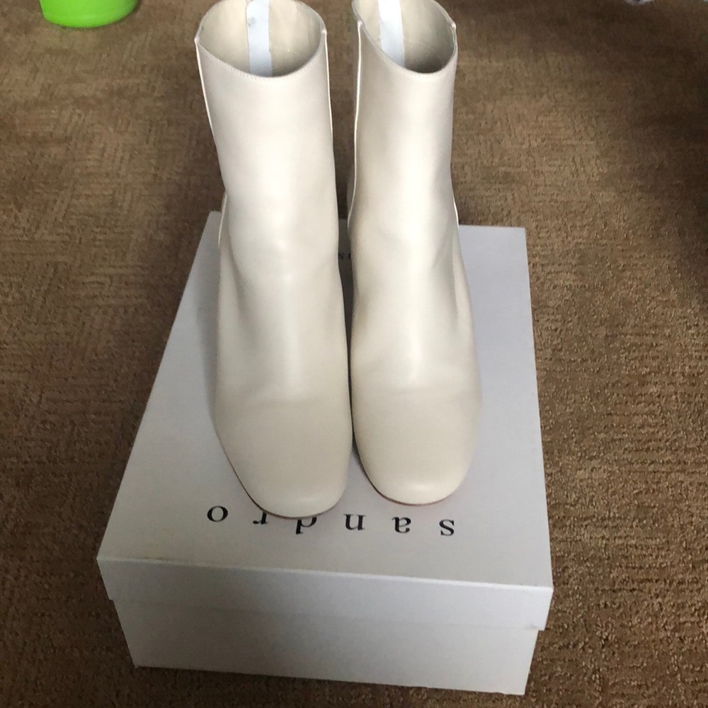 SANDRO • Authentic off white Sacha boots - Picture 2 of 6